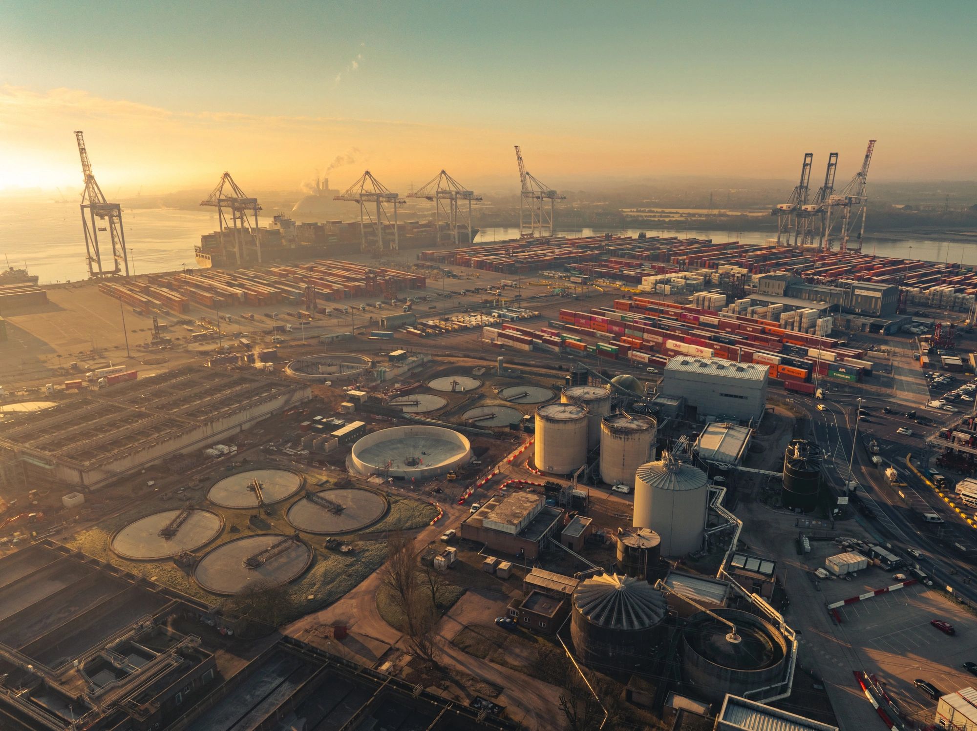 Container terminal supporting export logistics operations